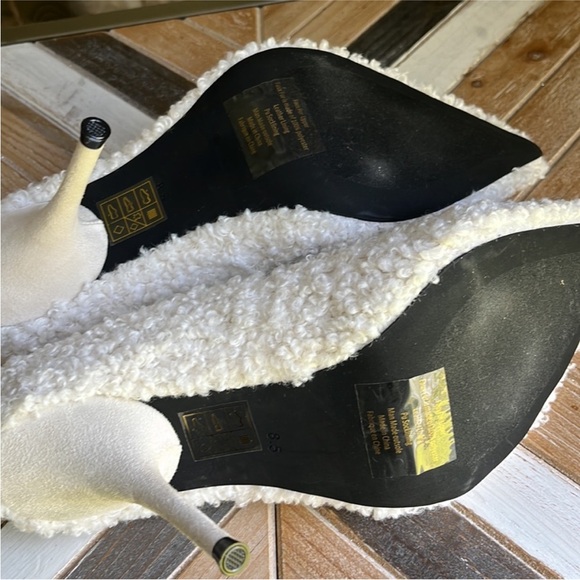 Jeffrey Campbell White Textured Heels - Picture 5 of 6